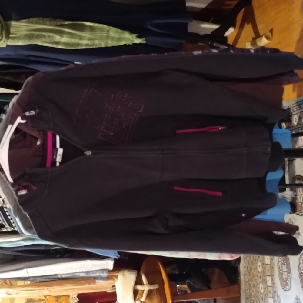 #164 Nike zip hoodie